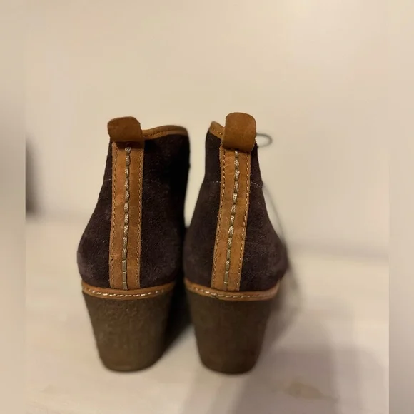 Olukai Wali Suede - Women's Comfort Wedge size 7.5 in brown - Picture 5 of 9